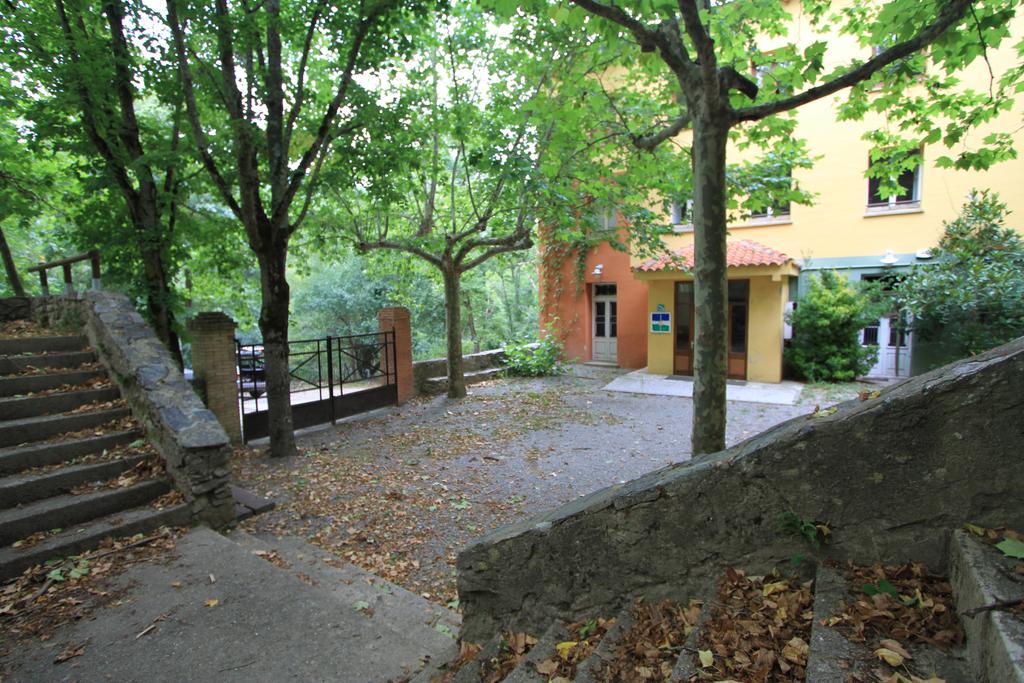 Roques Blanques Hostel
